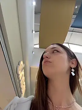 DollyTall online show from April 8, 2026, 6:15 am