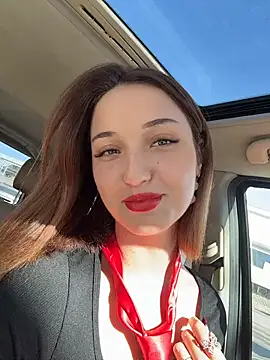 Snapshot of DollyTall chatting on October 30, 2025, 7:06 am DollyTall online show from October 30, 2025, 7:06 am