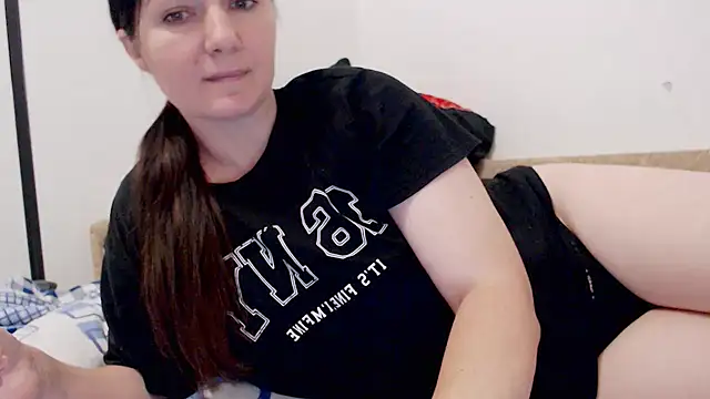 simpledi online show from November 8, 2025, 7:45 am