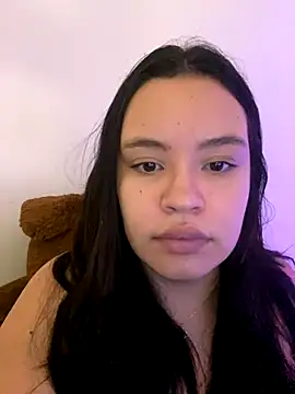 Snapshot of Emily_Taylor2 chatting on November 28, 2025, 3:50 am Emily Taylor2 online show from November 28, 2025, 3:50 am