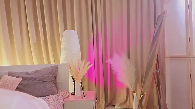 Snapshot of AvrilLeMell chatting on February 26, 2026, 9:04 pm AvrilLeMell online show from February 26, 2026, 9:04 pm