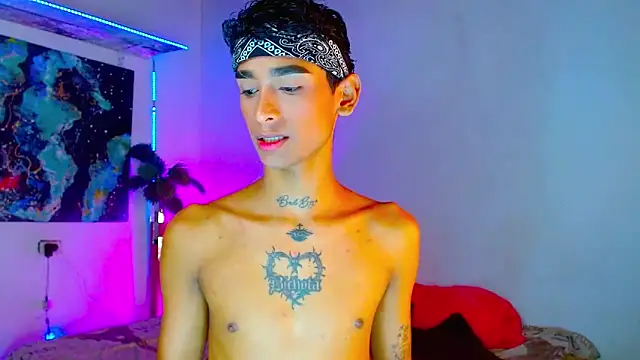 Snapshot of gabo_hotboy chatting on July 27, 2026, 3:35 am gabo hotboy online show from July 27, 2026, 3:35 am