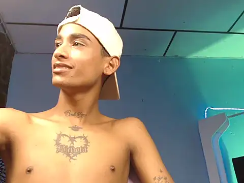 gabo hotboy online show from November 6, 2025, 2:04 am