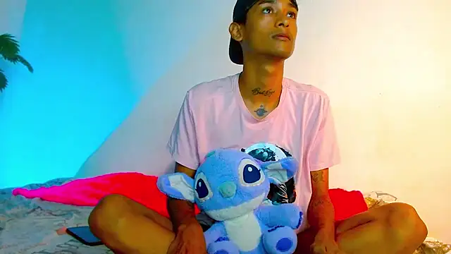 Snapshot of gabo_hotboy chatting on July 20, 2026, 5:04 am gabo hotboy online show from July 20, 2026, 5:04 am