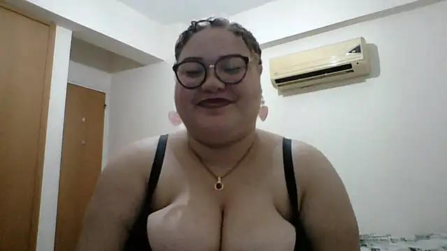 GoddessMocha online show from May 10, 2026, 9:38 pm