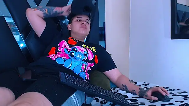 karla sexy21 online show from December 1, 2025, 4:35 am