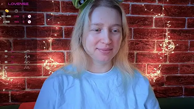 CitrusBlissss online show from January 8, 2026, 3:23 am