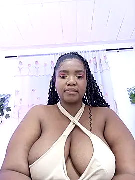 Snapshot of SamaraArtiaga1 chatting on December 4, 2025, 12:20 am SamaraArtiaga1 online show from December 4, 2025, 12:20 am