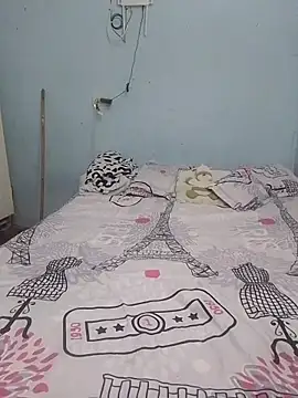 Snapshot of miroqui143 chatting on October 13, 2025, 12:12 am miroqui143 online show from October 13, 2025, 12:12 am