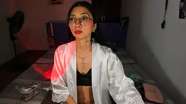 Anais lux online show from May 30, 2026, 11:54 pm