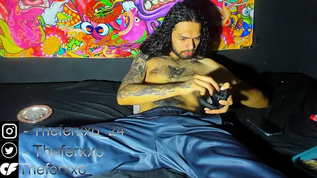 Snapshot of Theferxxo_12 chatting on April 9, 2026, 8:37 pm Theferxxo 12 online show from April 9, 2026, 8:37 pm
