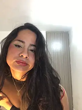 Snapshot of SelinaCatt_ chatting on September 25, 2025, 11:00 pm SelinaCatt online show from September 25, 2025, 11:00 pm
