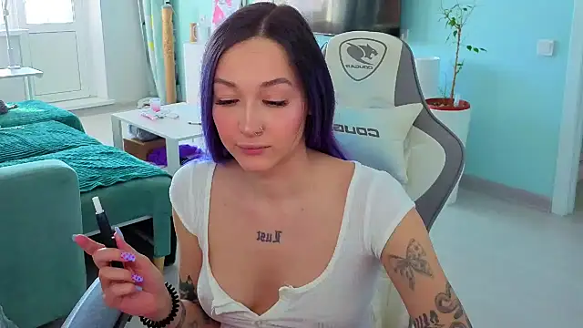 Im suka online show from March 25, 2026, 4:12 am