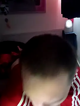 Snapshot of Wilsonn86 chatting on December 4, 2025, 10:25 am Wilsonn86 online show from December 4, 2025, 10:25 am