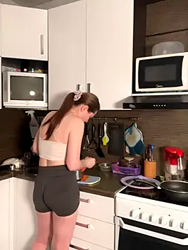 MikotoMisaka online show from December 1, 2025, 4:19 pm