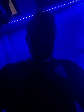 Snapshot of jcwxt chatting on January 18, 2026, 12:30 pm jcwxt online show from January 18, 2026, 12:30 pm