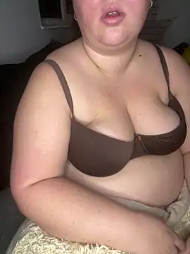 Snapshot of roxey-1997 chatting on November 16, 2025, 4:50 am roxey-1997 online show from November 16, 2025, 4:50 am