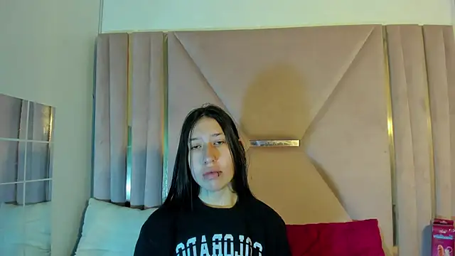 Snapshot of venusmorgan chatting on September 16, 2025, 3:46 pm venusmorgan online show from September 16, 2025, 3:46 pm