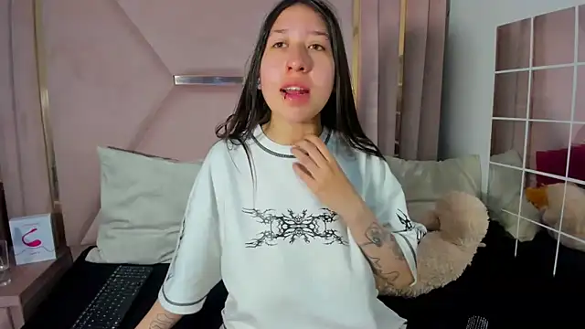 Snapshot of venusmorgan chatting on October 6, 2025, 4:30 pm venusmorgan online show from October 6, 2025, 4:30 pm