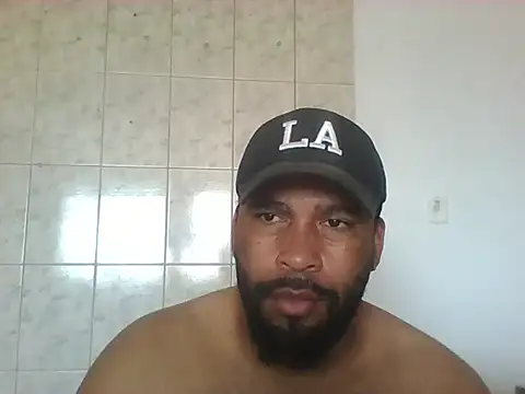 Snapshot of OliveiraSeven chatting on May 7, 2026, 1:58 pm OliveiraSeven online show from May 7, 2026, 1:58 pm