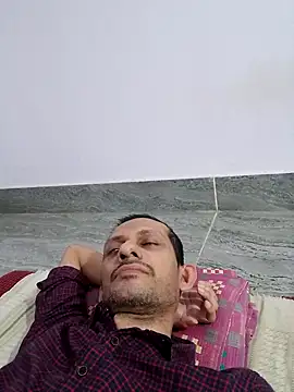 monster-dickk online show from December 18, 2025, 3:49 pm