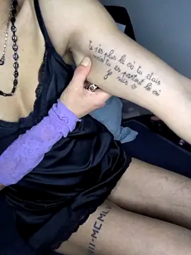 Volcaniiia online show from March 25, 2026, 9:03 pm