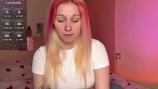 Snapshot of _Annabel_Myr_ chatting on December 15, 2025, 11:05 am Annabel Myr online show from December 15, 2025, 11:05 am