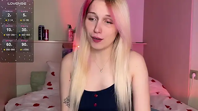 Snapshot of _Annabel_Myr_ chatting on October 20, 2025, 11:11 am Annabel Myr online show from October 20, 2025, 11:11 am