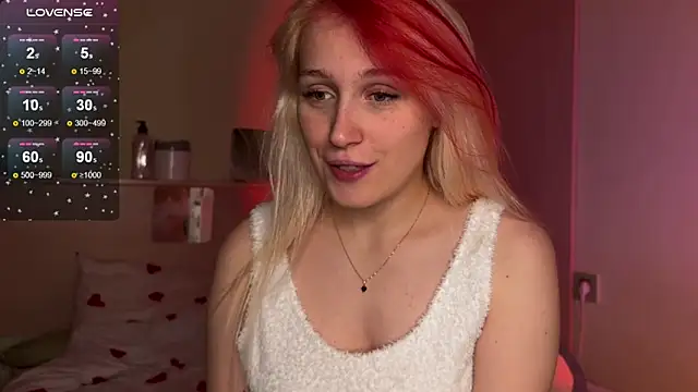 Snapshot of _Annabel_Myr_ chatting on November 13, 2025, 11:25 am Annabel Myr online show from November 13, 2025, 11:25 am