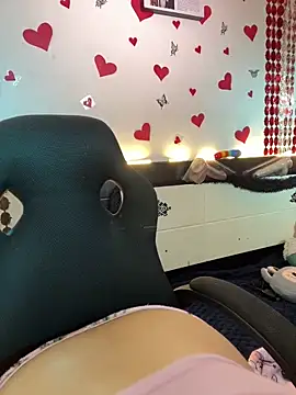 Snapshot of Nicol_V chatting on February 26, 2026, 4:45 am Nicol V online show from February 26, 2026, 4:45 am