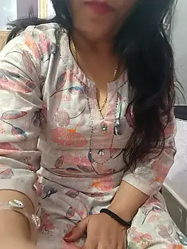 Snapshot of roshni_agrawal0 chatting on January 16, 2026, 10:52 am roshni agrawal0 online show from January 16, 2026, 10:52 am