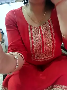 Snapshot of roshni_agrawal0 chatting on February 7, 2026, 7:44 pm roshni agrawal0 online show from February 7, 2026, 7:44 pm