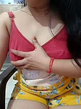 Snapshot of roshni_agrawal0 chatting on October 21, 2025, 8:03 am roshni agrawal0 online show from October 21, 2025, 8:03 am