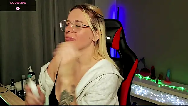 Charlies world online show from September 9, 2025, 5:11 pm