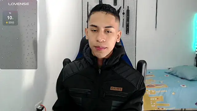 dylan apol0 online show from September 21, 2025, 4:28 am