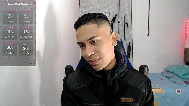 dylan apol0 online show from September 19, 2025, 2:59 am