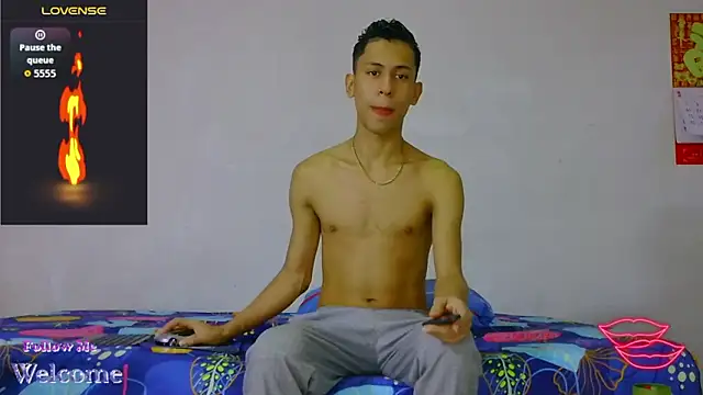 dylan apol0 online show from March 23, 2026, 3:17 am