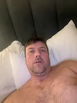 Snapshot of Eddiejeff chatting on March 10, 2026, 10:58 pm Eddiejeff online show from March 10, 2026, 10:58 pm