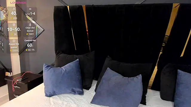 Snapshot of arisha_williams chatting on October 31, 2025, 6:48 pm arisha williams online show from October 31, 2025, 6:48 pm