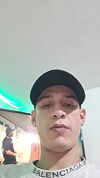 Snapshot of Ethanho0t chatting on December 5, 2025, 9:52 am Ethanho0t online show from December 5, 2025, 9:52 am