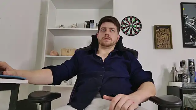 Snapshot of aaron_nvk chatting on November 18, 2025, 8:56 pm aaron nvk online show from November 18, 2025, 8:56 pm