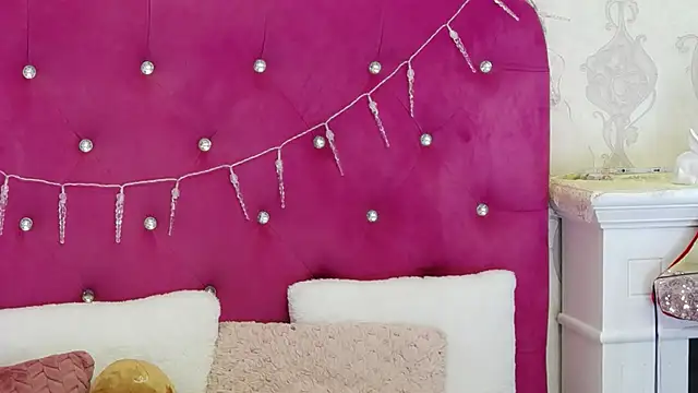 AlexisDevine online show from December 5, 2025, 5:28 am