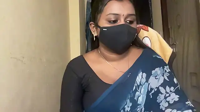 Snapshot of Pavani-Sexy chatting on February 28, 2026, 7:02 pm Pavani-Sexy online show from February 28, 2026, 7:02 pm