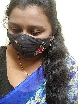 Pavani-Sexy online show from November 24, 2025, 6:24 am