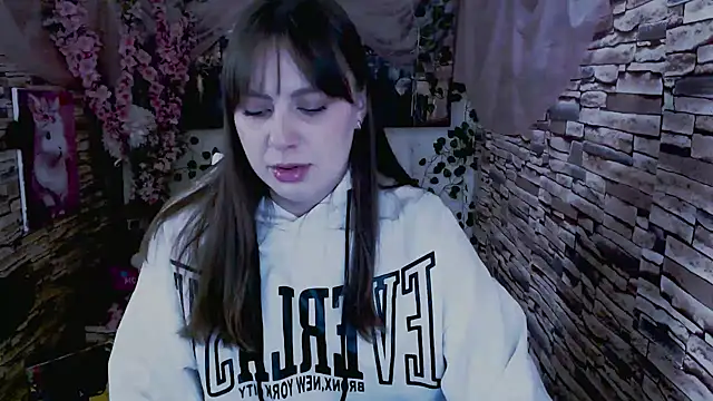 Snapshot of Amanda_Bright_ chatting on September 19, 2025, 6:39 am Amanda Bright online show from September 19, 2025, 6:39 am