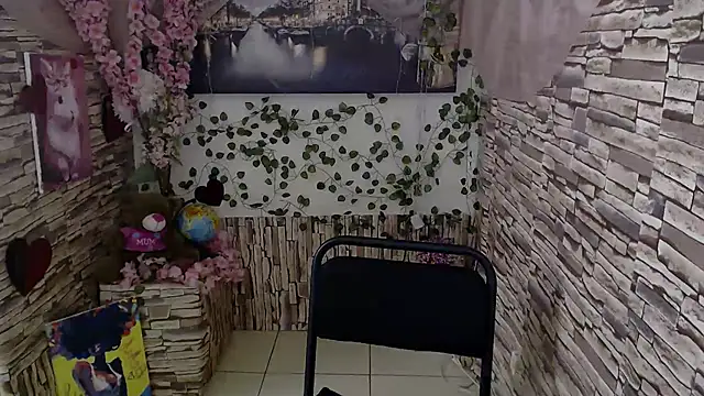 Snapshot of Amanda_Bright_ chatting on October 14, 2025, 6:58 am Amanda Bright online show from October 14, 2025, 6:58 am