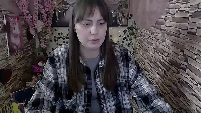 Snapshot of Amanda_Bright_ chatting on October 9, 2025, 6:47 am Amanda Bright online show from October 9, 2025, 6:47 am