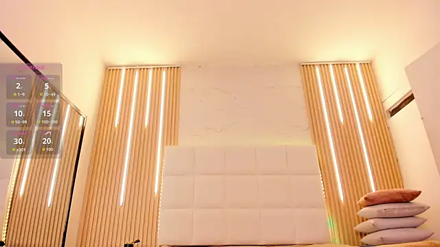 Snapshot of Elody_rousse chatting on November 19, 2025, 11:54 am Elody rousse online show from November 19, 2025, 11:54 am