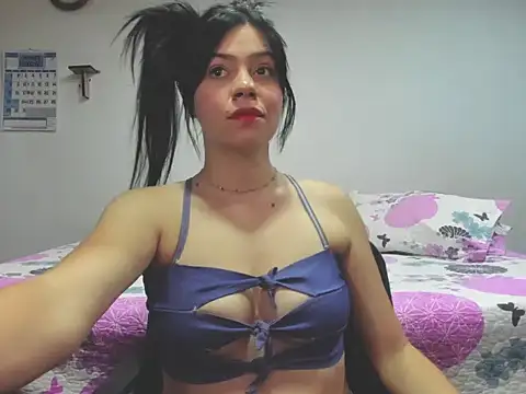 KATA BLONDE online show from April 13, 2026, 6:23 pm