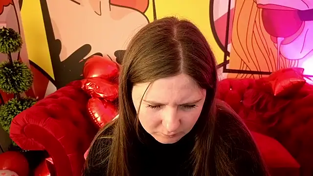 CraveeDoll online show from February 11, 2026, 1:33 pm